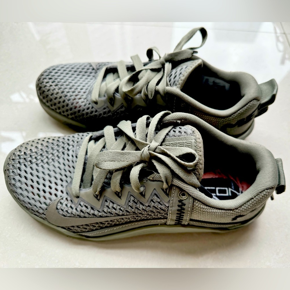 Nike Metcon 6 AMP (light army/black) size M 6.5